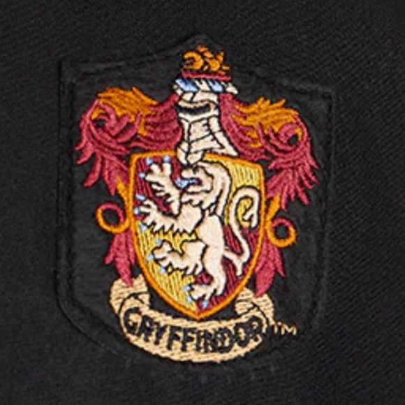 Gryffindor Robe - Picture 3 of 6